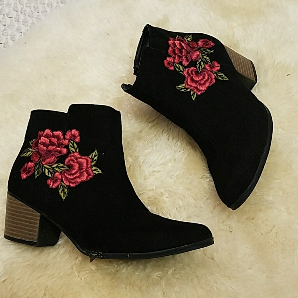 Cute Booties - image 2